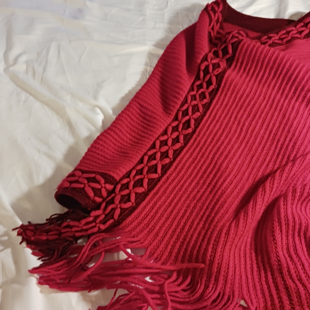Red Cape. - Picture 4 of 6